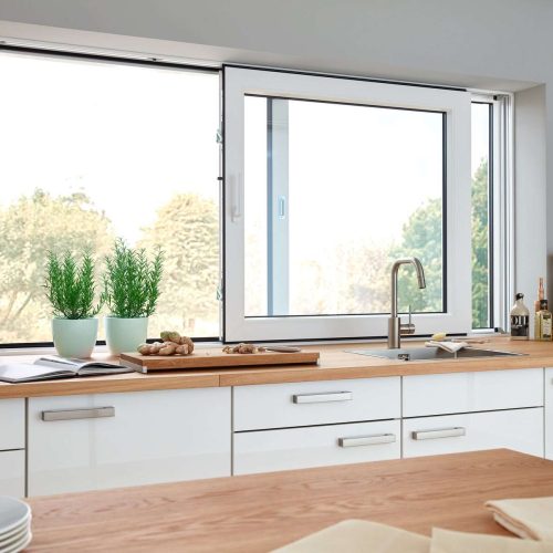 Ventanas practicables vs correderas: ¿cuál es la mejor opción para tu proyecto?