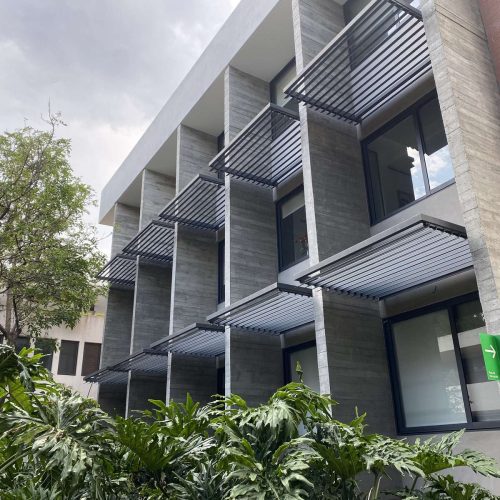 Prescripción de parasoles, una estrategia eficiente para el control solar