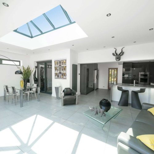 Iluminación cenital: diseño, clima y eficiencia